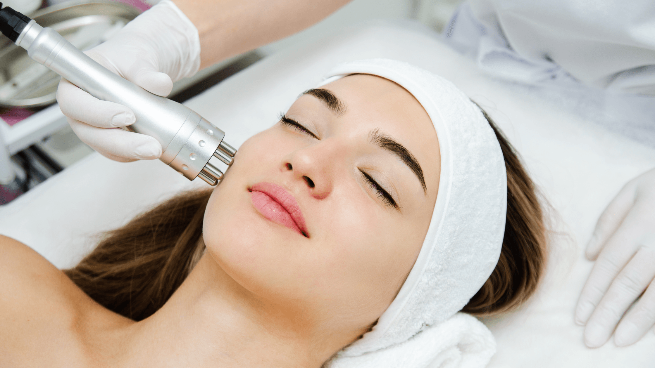 Cover image for: New Year, New Me: A Sophisticated Approach to Skin Confidence Through Aesthetic Care
