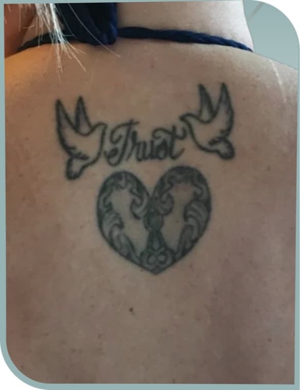 Back lettering fading, Before photo (result 5 of 10)
